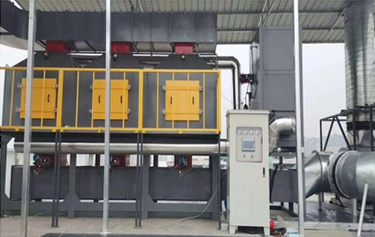 Paint spray booth waste treatment equipment